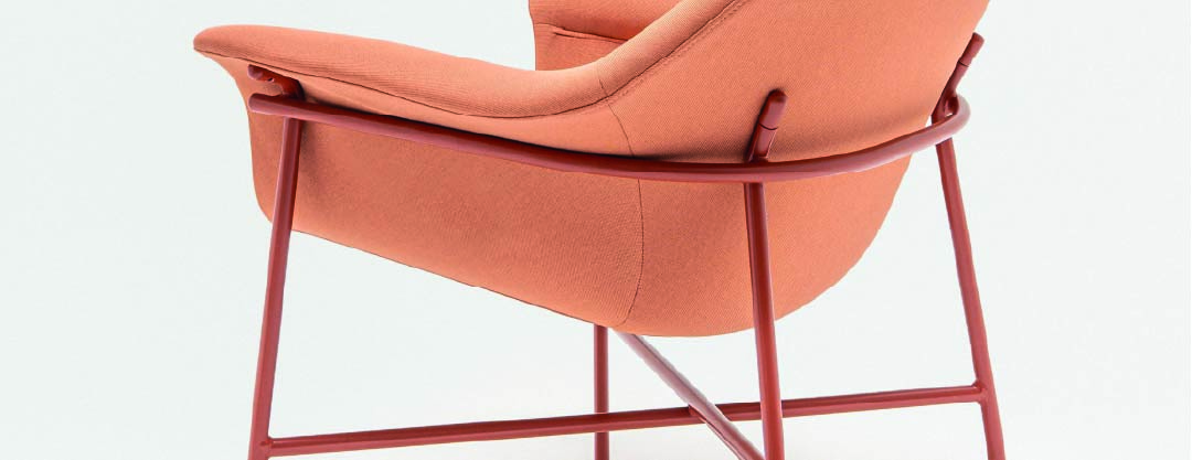 Élément en métal peint par poudrage