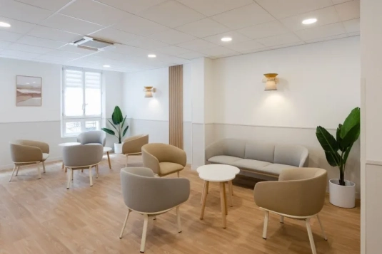 Die Auswirkungen der VUCA-Realität auf die Innenarchitektur und Trendprognosen für 2025