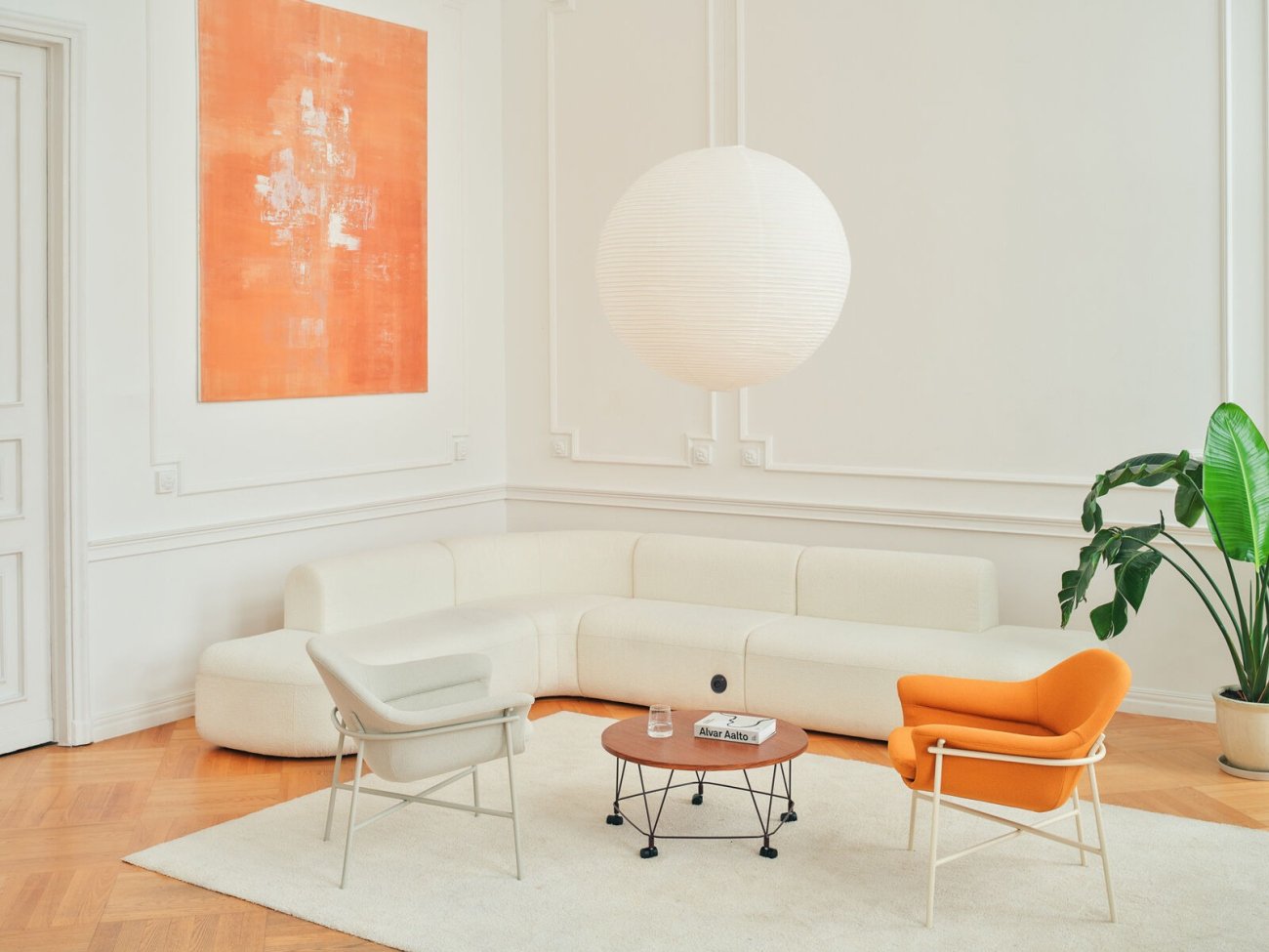 Canapé d'angle modulaire blanc Artiko dans l'espace lounge du bureau