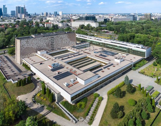 La culture inscrite dans la pierre. La Bibliothèque nationale et les mosaïques de Kazimierz Gąsiorowski - l'arrière-plan de notre dernière séance photo
