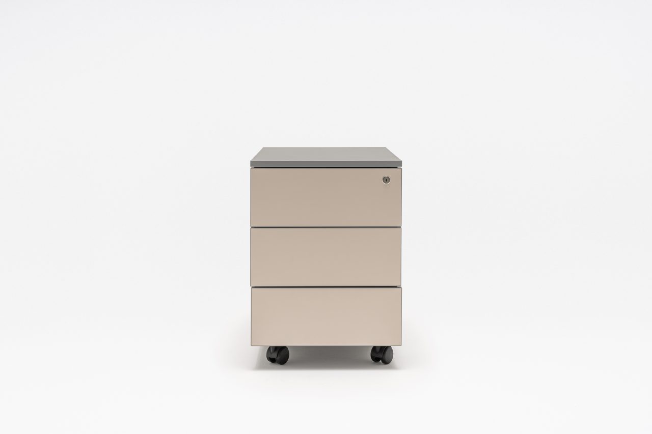 Color: beżowy, aluminium satinato