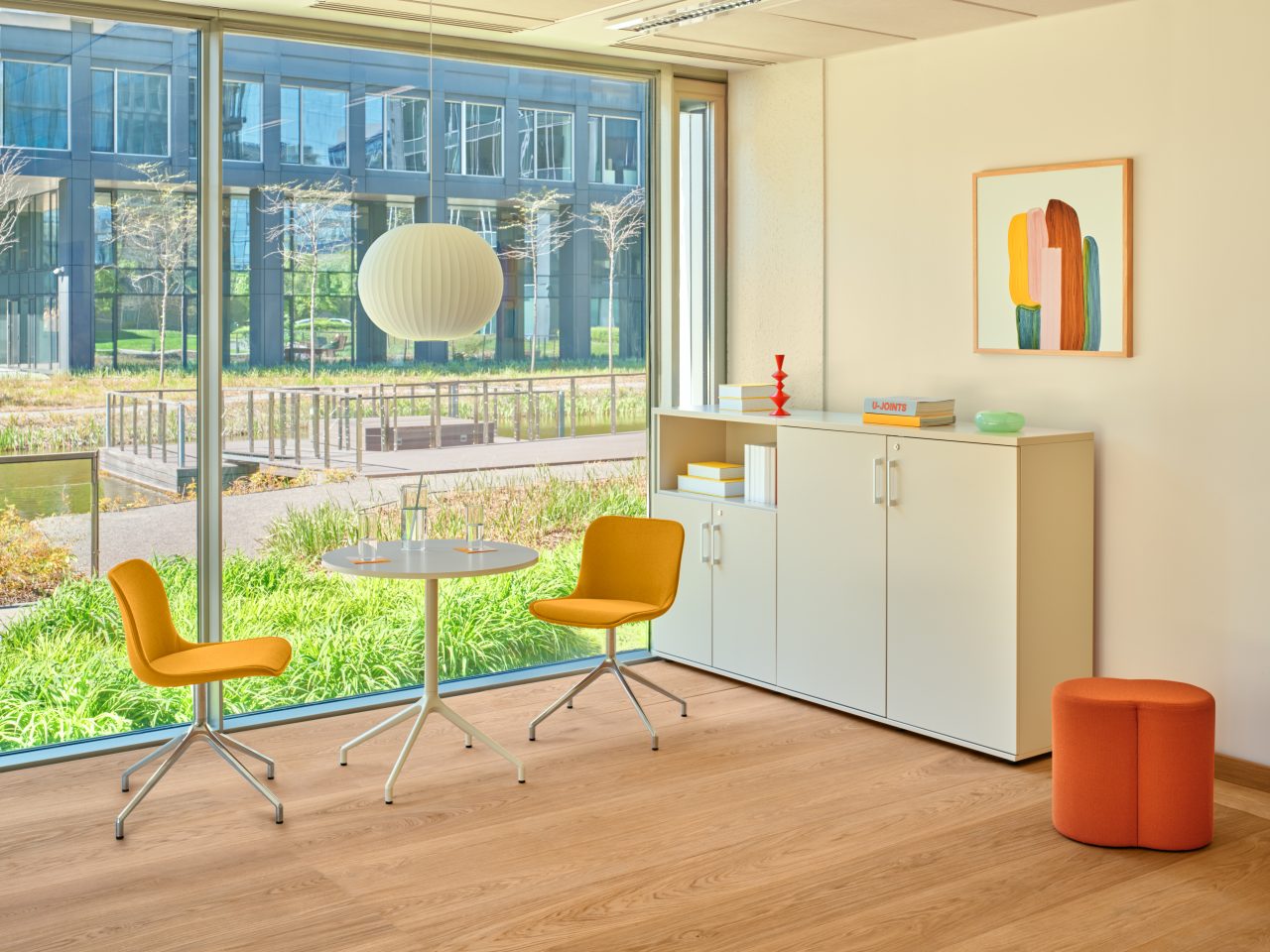 Mix: Graan GR-62017; Baltic 2 Classic: Silvertex SX-122-2093; Standaard: beige mat; Gobo: wit pastel, RAL1013