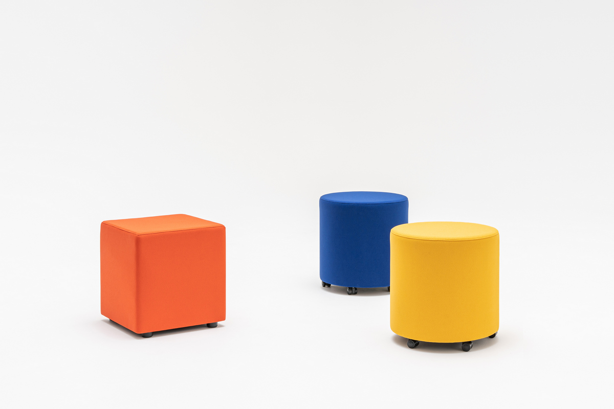 Mix poef op wielen geel, blauw, rood
