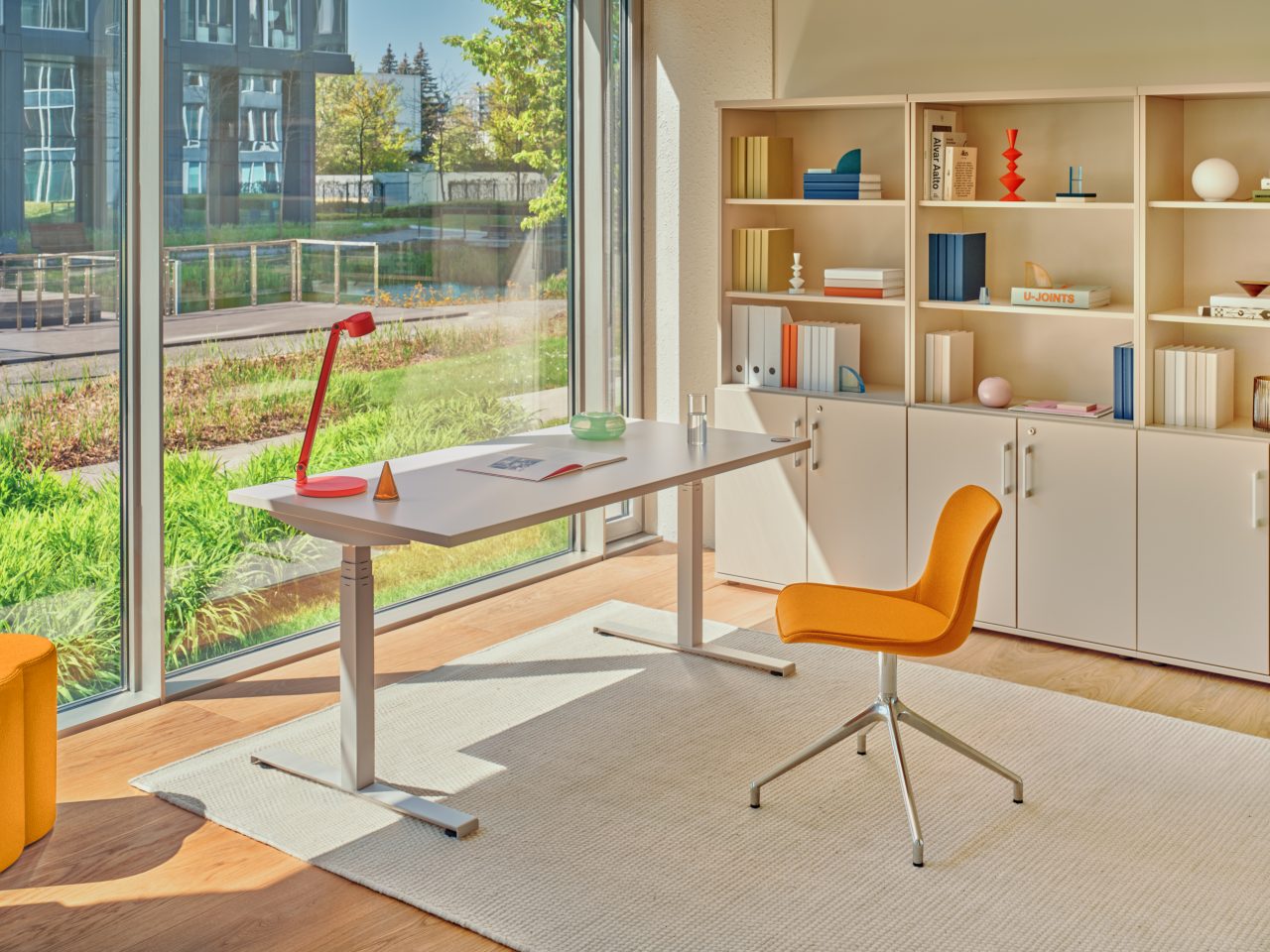 Standard: beige matte; Baltic 2 Classic: Quest Q-250; Ogi Drive: beige matte, RAL608005