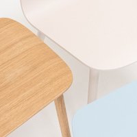 krzesło Nud: dąb naturalny, RAL0608005, RAL2307010