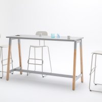 Ogi W: aluminum satinato, RAL9006; New School: RAL7044