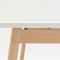 escritorio doble Ogi B Bench: blanco pastel