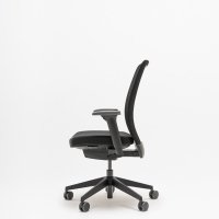 Leo: Runner R-60025, Atlantic A-60025, RAL9005