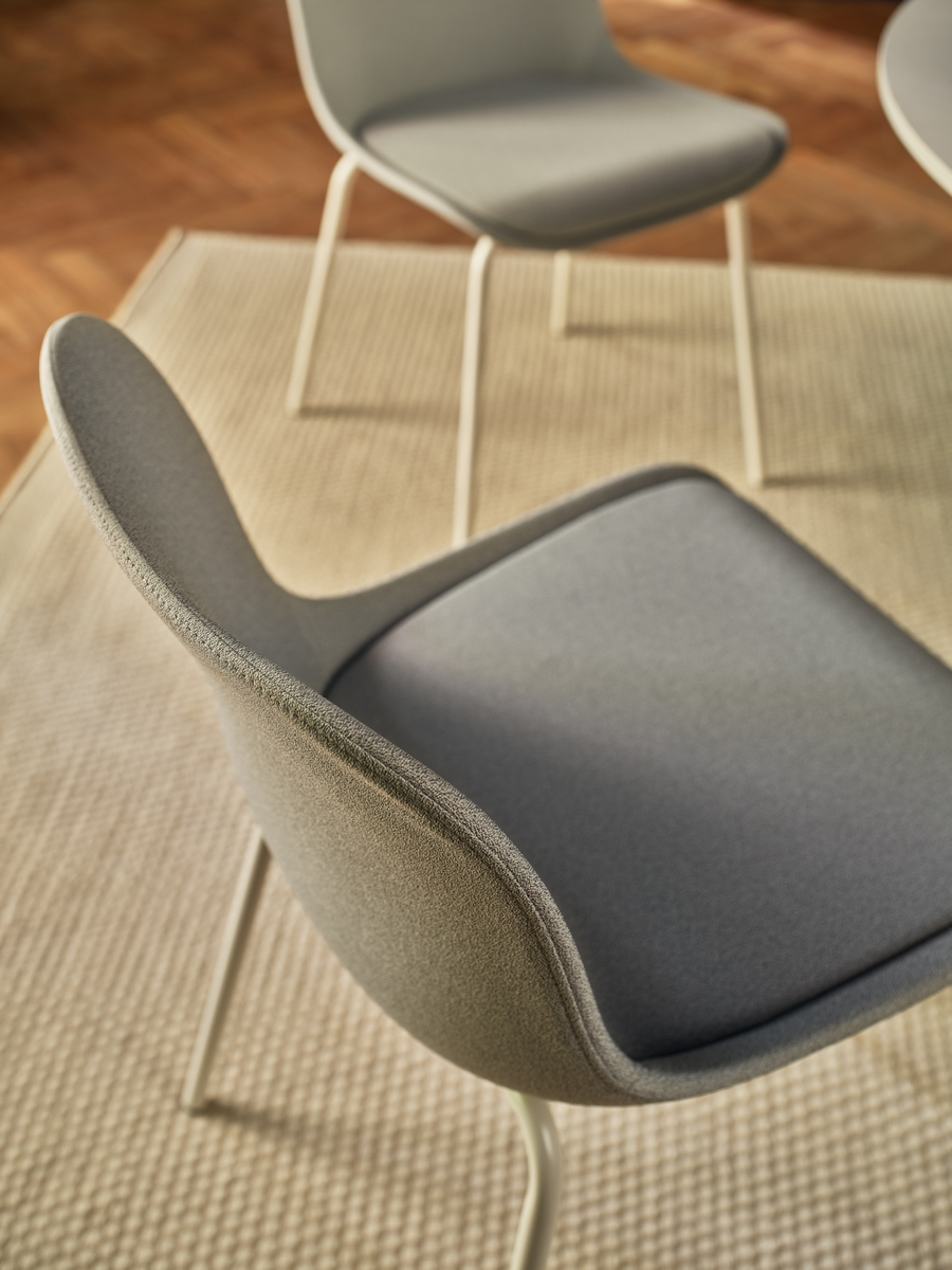 conference chair Baltic 2 Classic: Mica MC-2496-60000, RAL9005