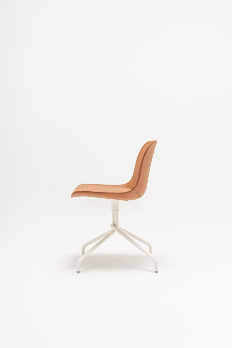 Baltic 2 Classic: Leather L-04, RAL0608005