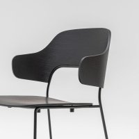 stackable chair Afi: black oak veneer, natural oak veneer