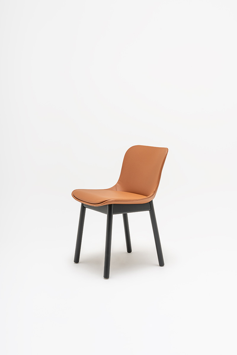 Baltic 2 Classic: Leather L-04, black