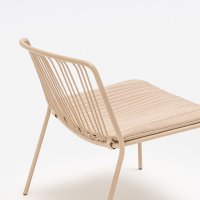 armchair Bris: RAL1019; cushion Bris: AL-3705