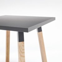café table Ogi W: black, RAL9005