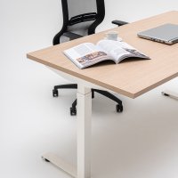 desk height adjustment Ogi Drive: canadian oak, RAL9010