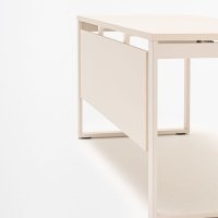 one-station desk Ogi Q: acacia, RAL9010