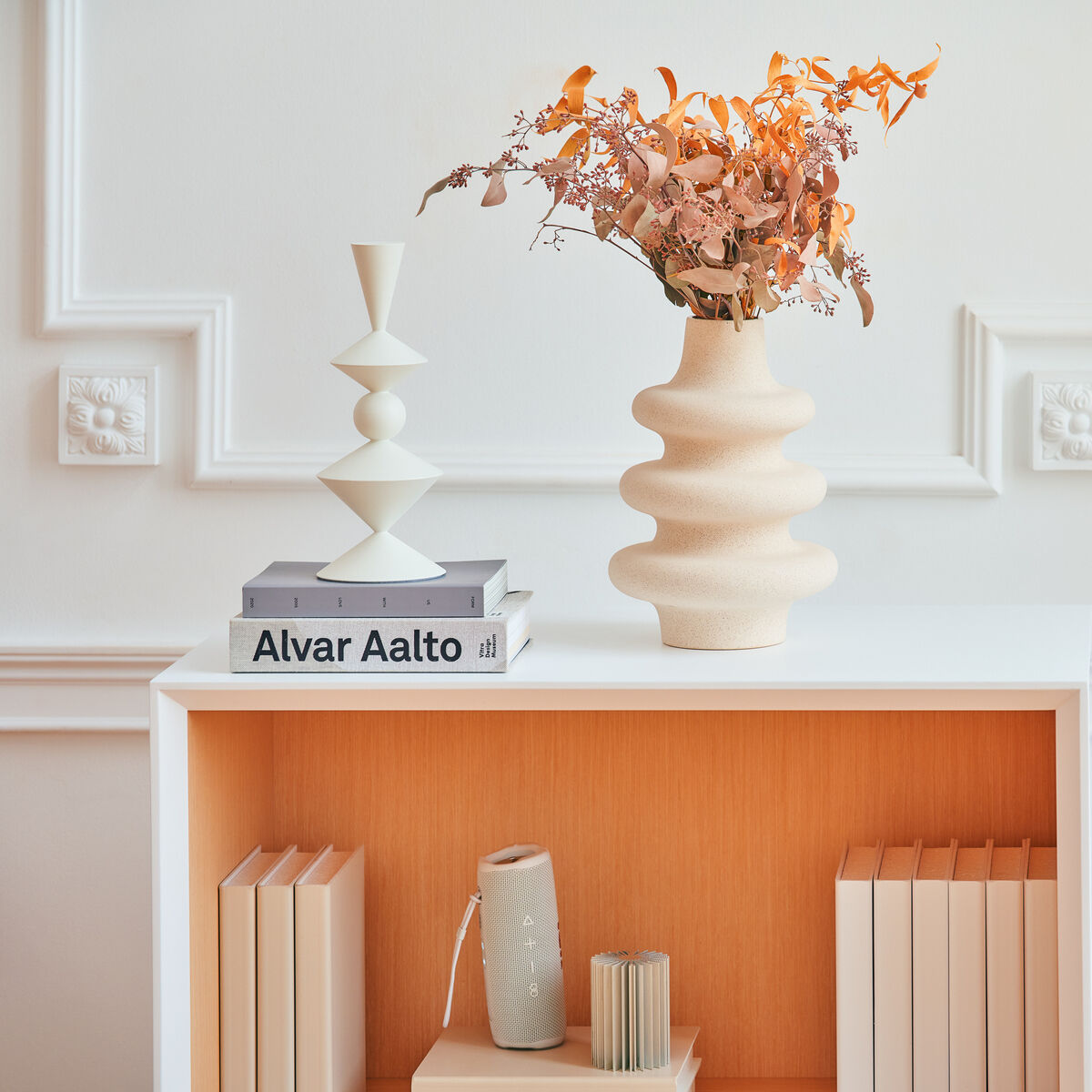 Gravity: elm veneer, RAL9003
