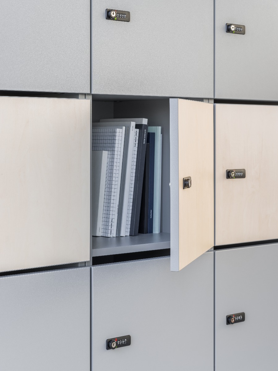 Locker Standard: aluminum satinato, polar birch