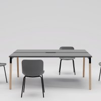 Vergadertafel met houten poten Ogi W