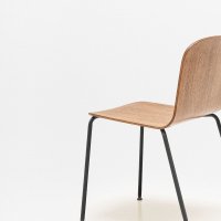 chair Nud: walnut oak