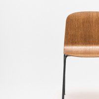 chair Nud: walnut oak