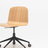 chair Nud: natural oak veneer