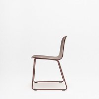 chair Nud: RAL3007