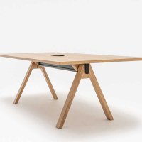 conference table Viga: natural oak veneer
