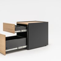 pedestal Viga: canadian oak