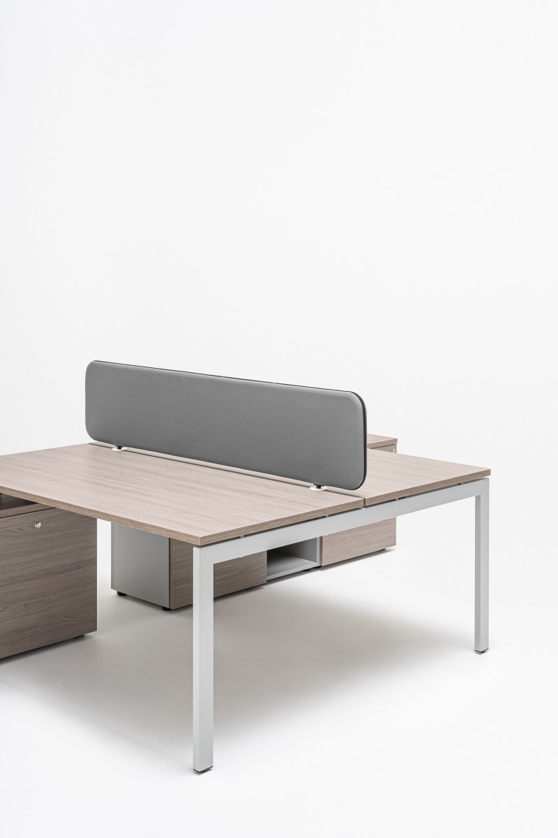 Twin Ogi: Atlantic A-60011, RAL9006; Ogi U Bench: grey oak, RAL9006