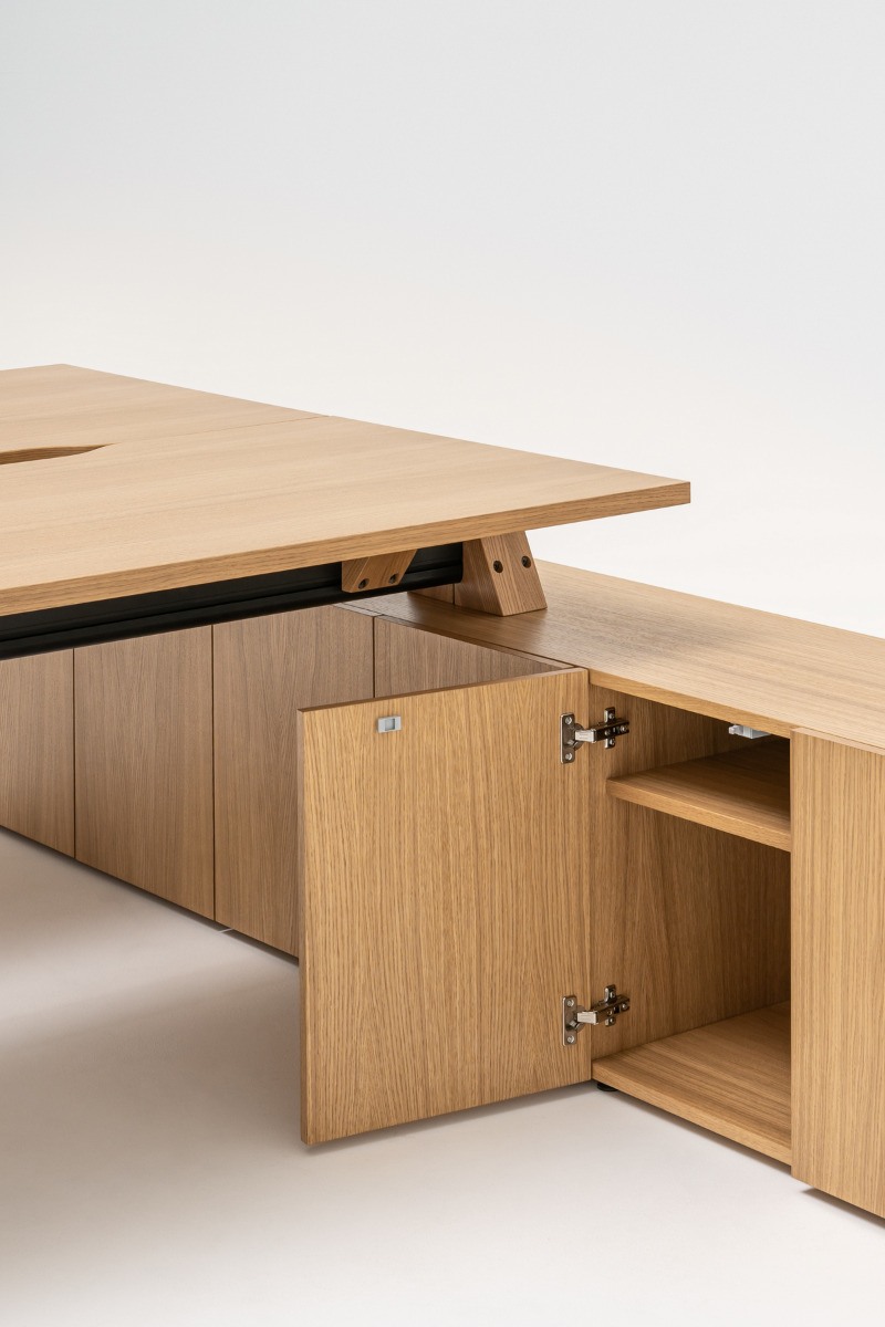 bench desk Viga: natural oak veneer