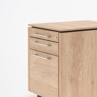 Status: natural oak