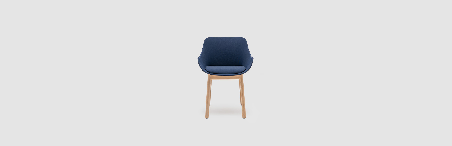 Stoel met houten onderstel Baltic Classic - lookbook