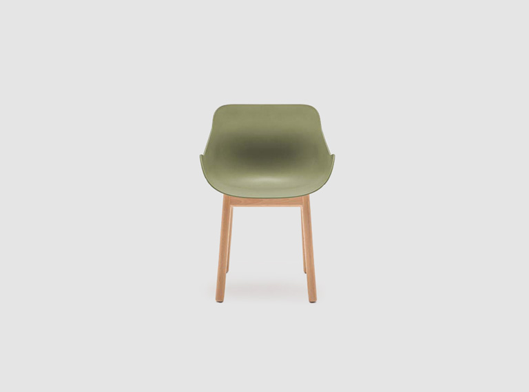 Stoel met houten onderstel Baltic Basic - lookbook