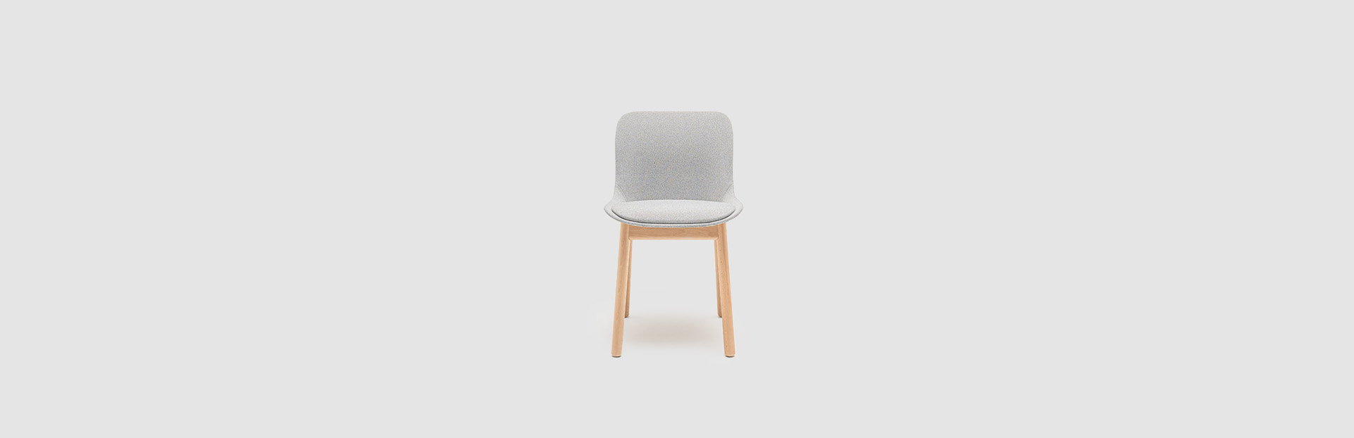 Stoel met houten onderstel Baltic 2 Classic - lookbook