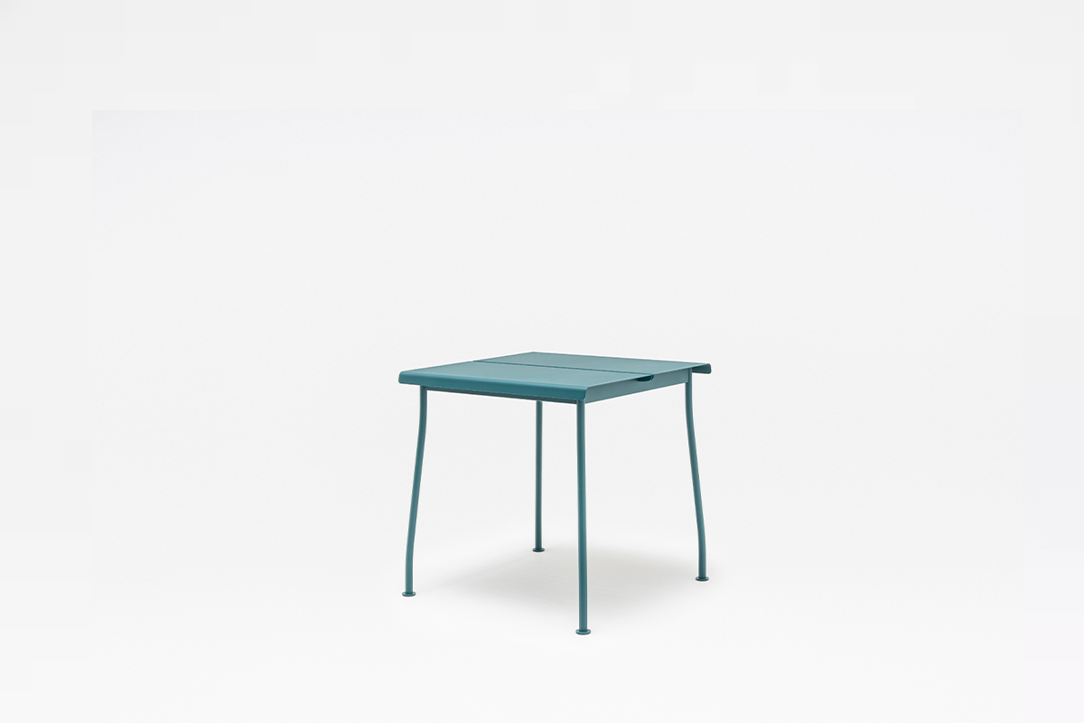 Café Table Flaner