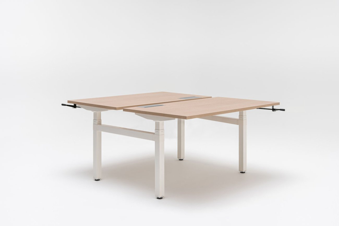 Doppelschreibtisch Mit Manueller Höhenverstellung Ogi Drive Bench