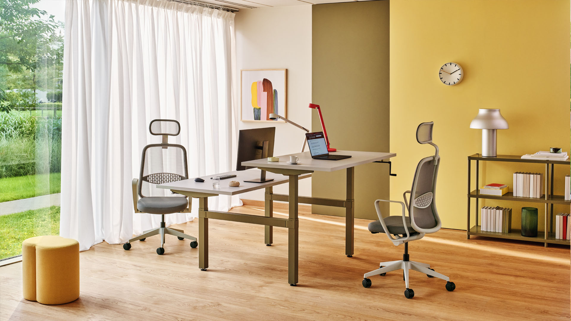 Werktafel met handmatige hoogteverstelling Ogi Drive bench - lookbook