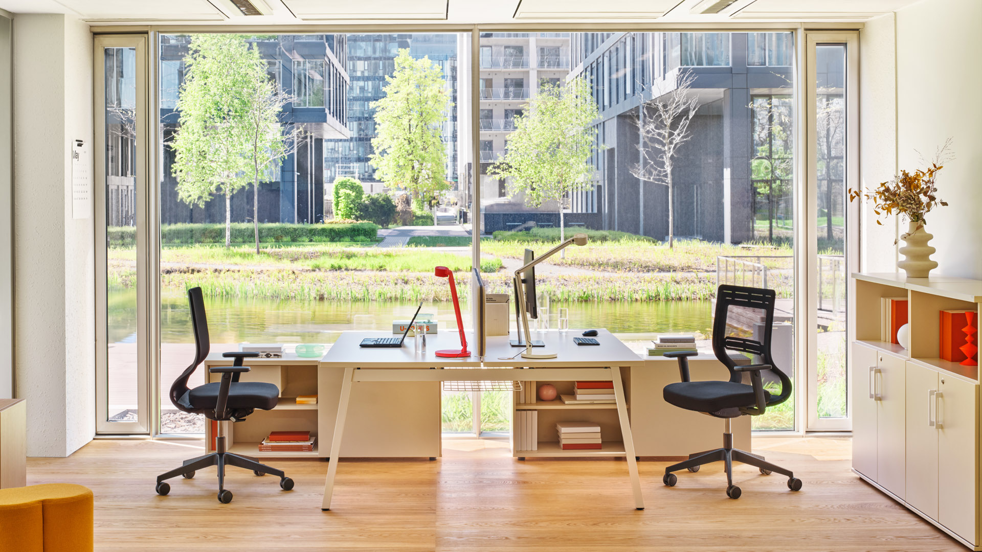 Werkbank Ogi M bench - lookbook