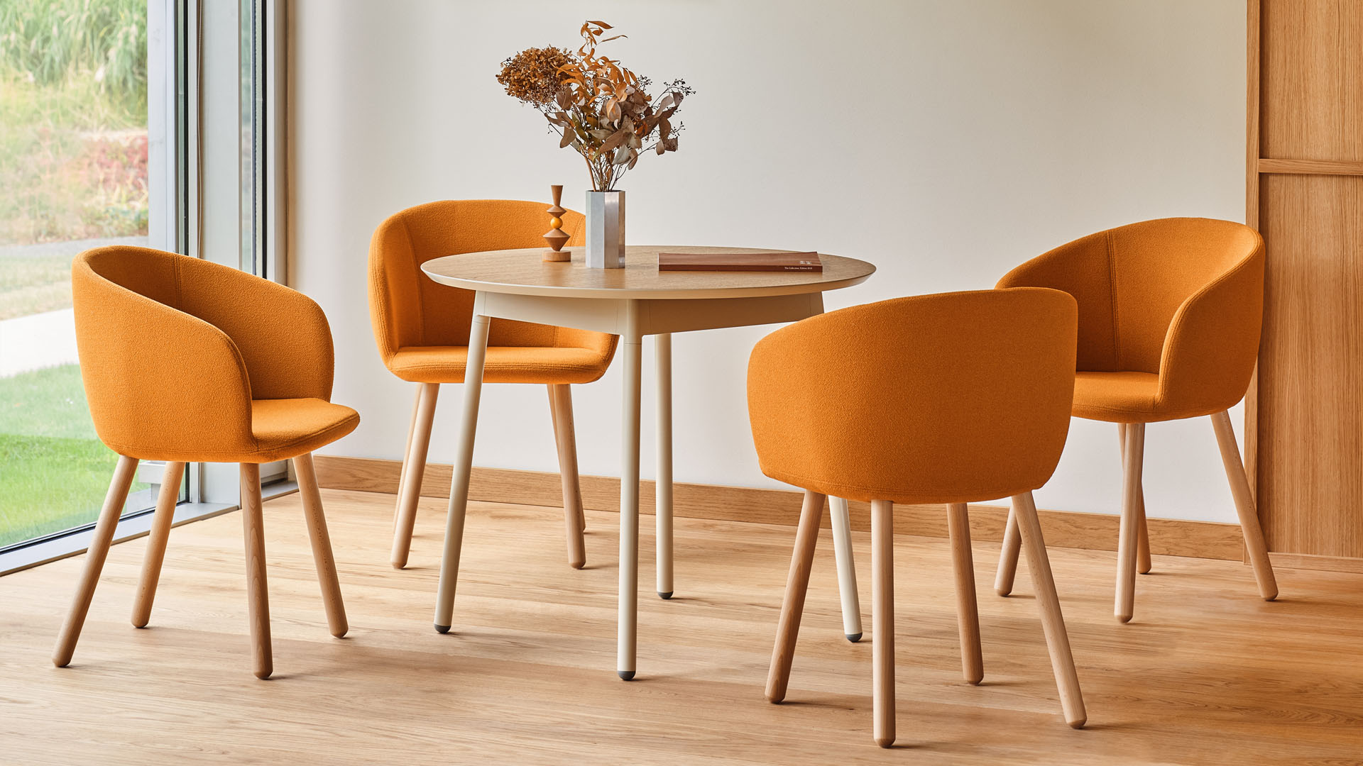 Stuhl mit Holzgestell Grace - lookbook
