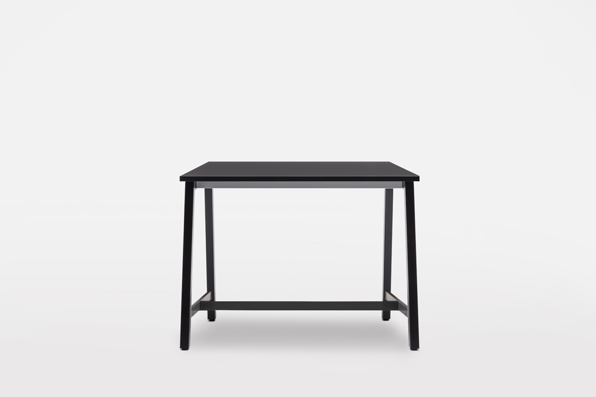 High Table Ogi M