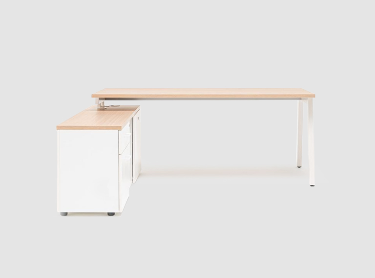 Schreibtisch mit Schrank Ogi M - lookbook