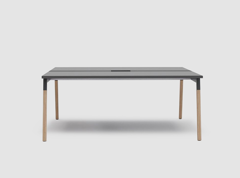 Konferenztisch mit Holzbeinen Ogi W - lookbook