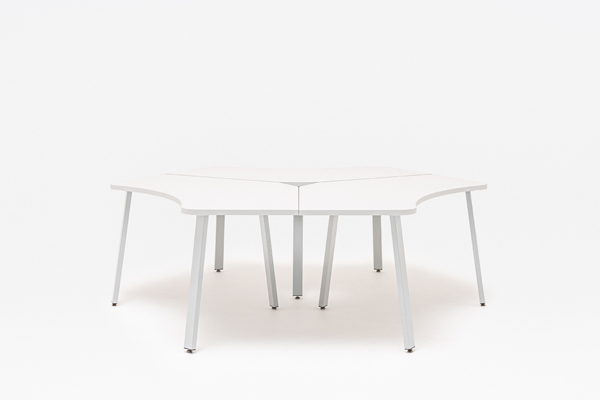 Three-Station Desk Ogi A Bench