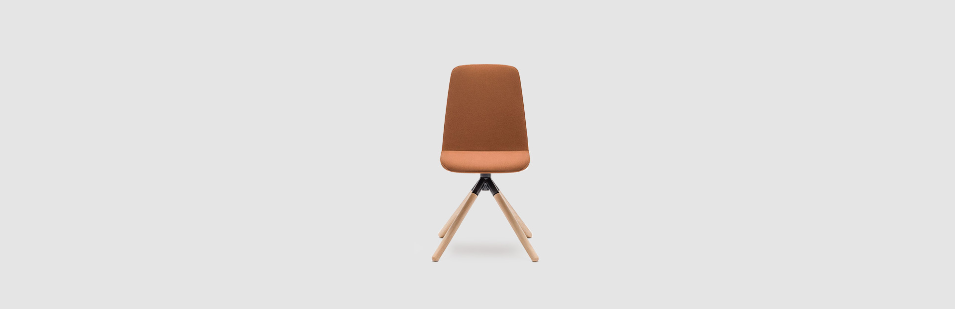 Stuhl mit Holz-Drehbasis Ulti - lookbook