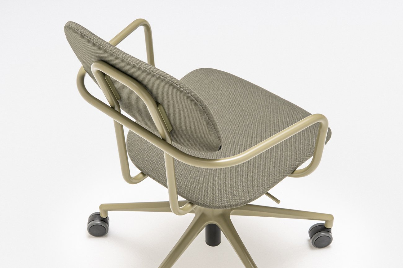 Upholstered Chair With Height Adjustment New School