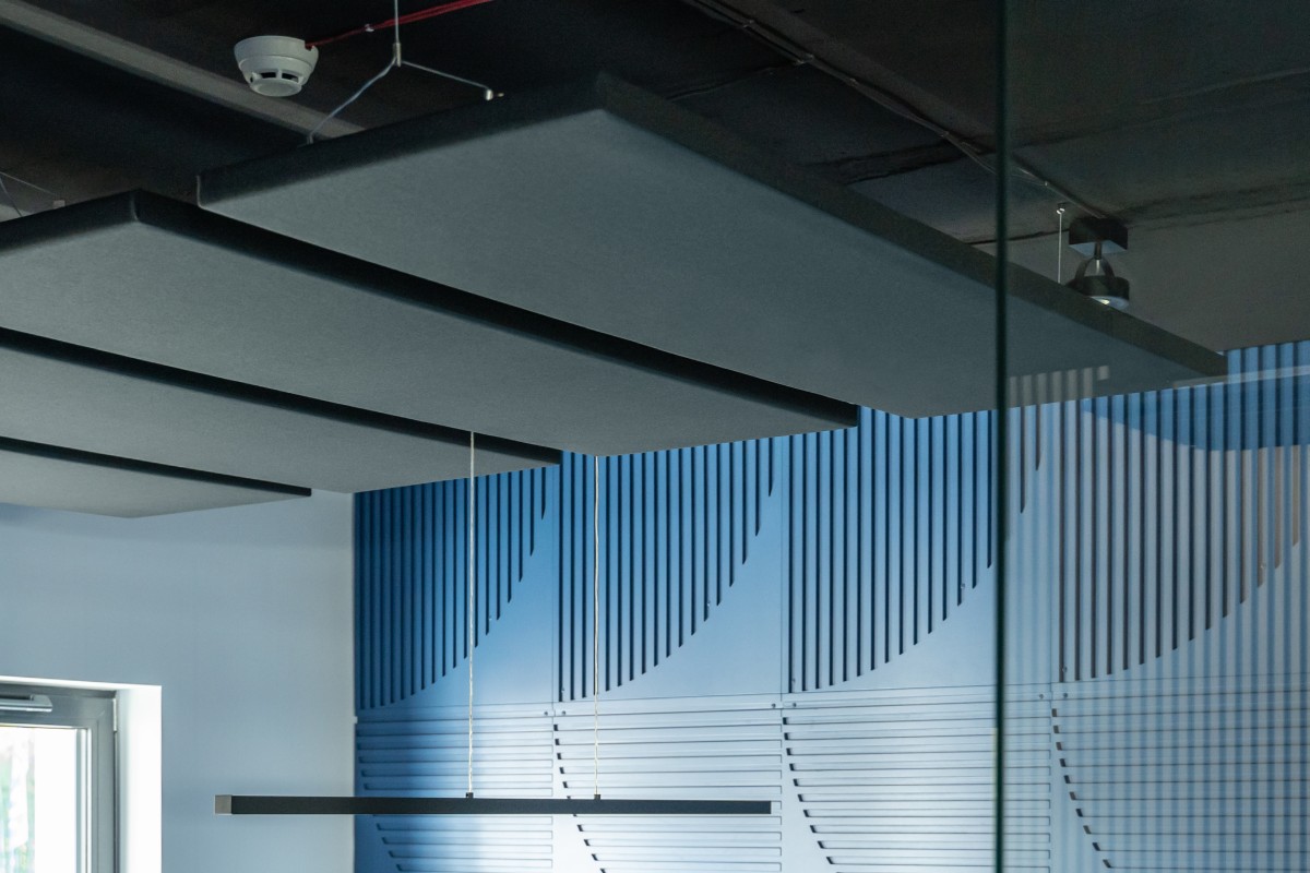 Ceiling Screens Mix