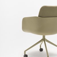 conference chair Senda: Venice VC-0219, RAL9013