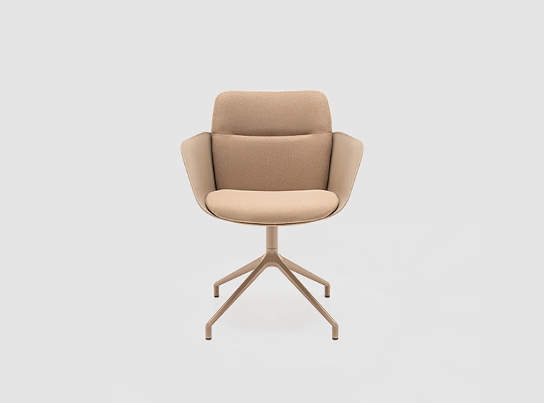 chaise avec piètement pivotant en aluminium Senda - lookbook
