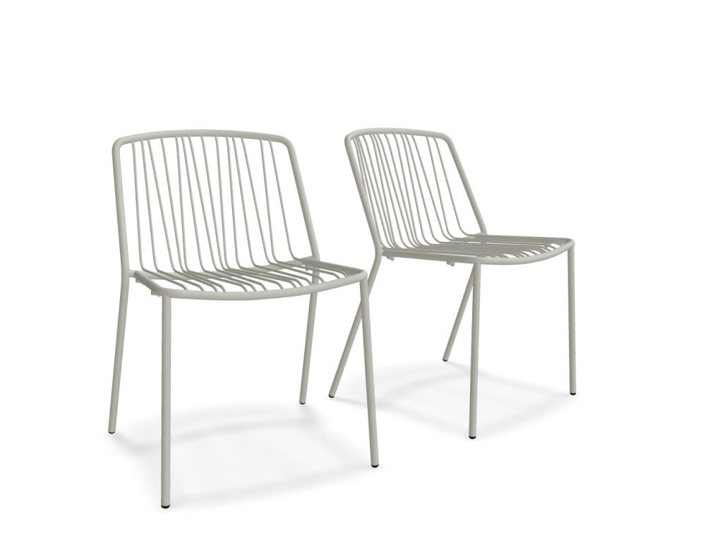 silla, lote de dos -  BRIS - silla de exterior sin reposabrazos; Asiento y respaldo calado, metal lacado; base - 4 patas, metal lacado